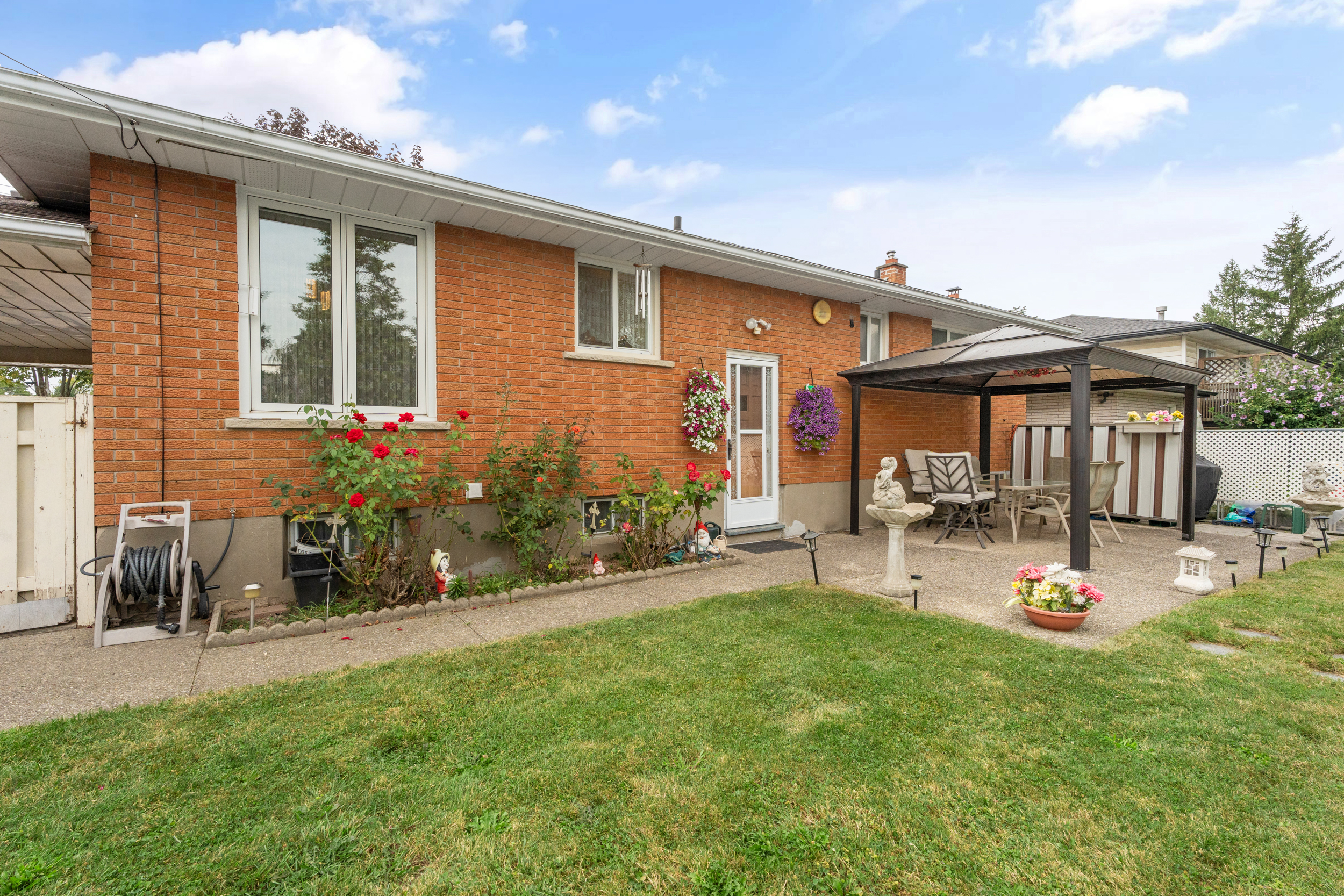 458 Bunting Rd, St. Catharines