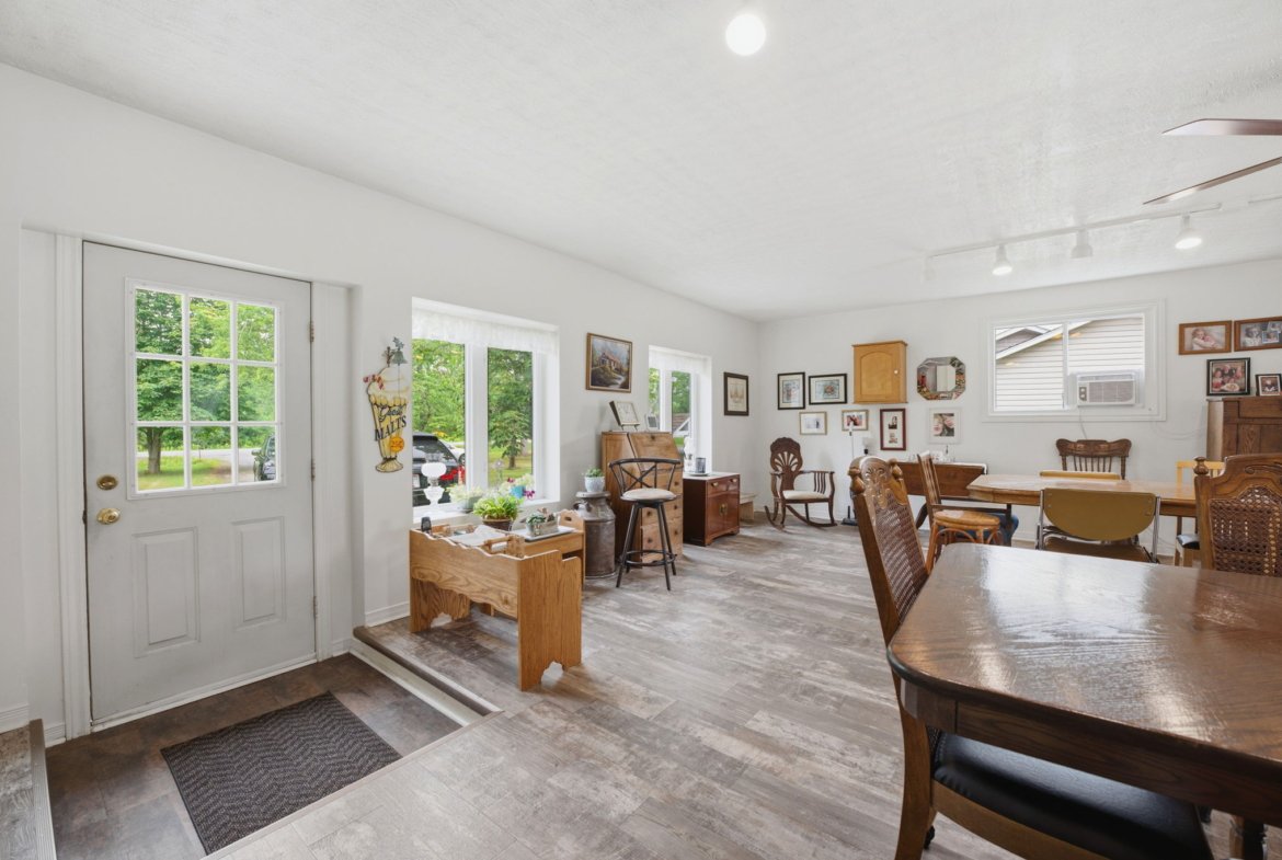 4325 White Road, Port Colborne