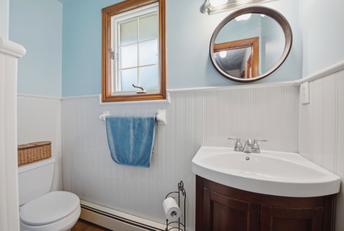 4325 White Road, Port Colborne