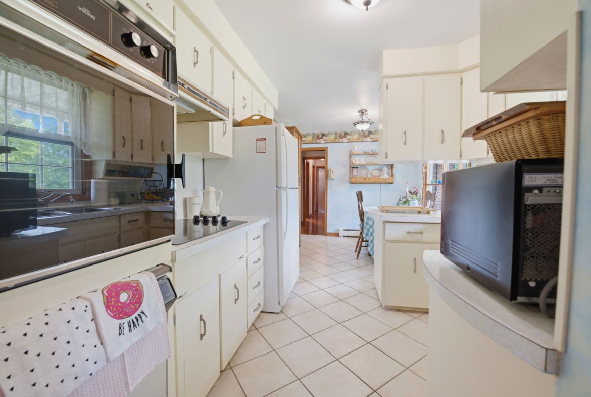4325 White Road, Port Colborne
