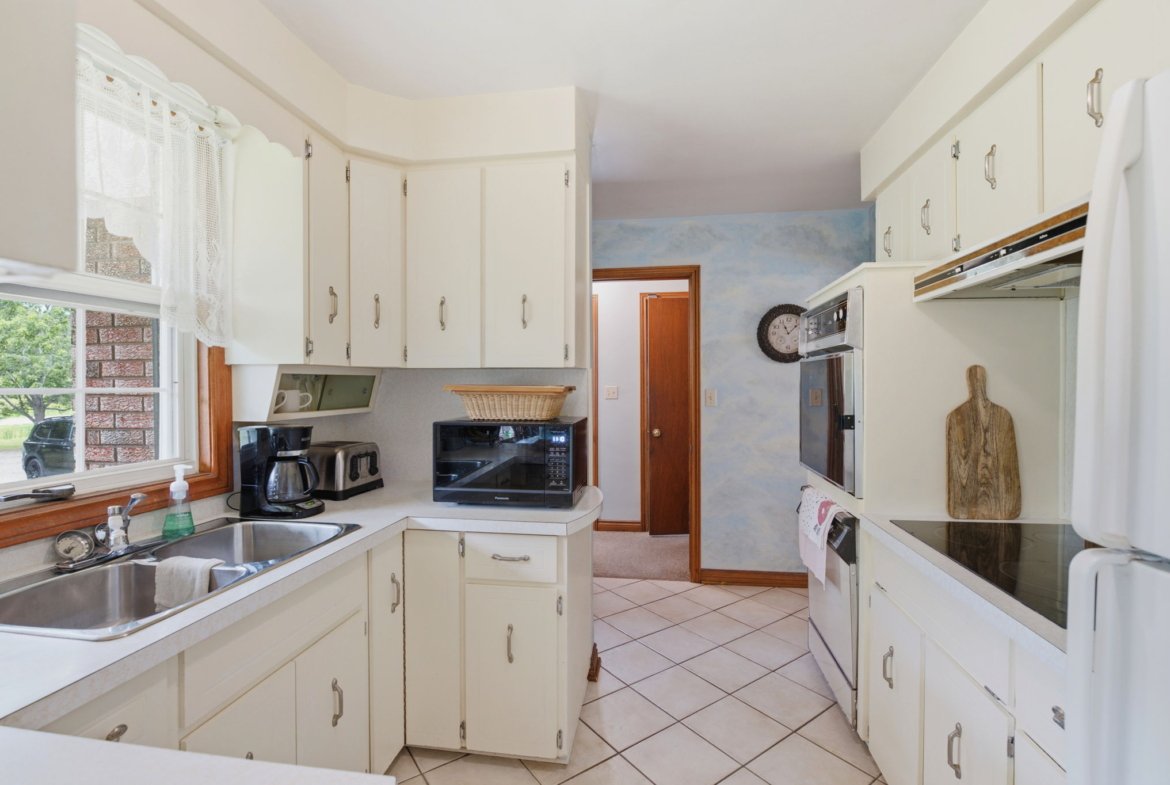 4325 White Road, Port Colborne