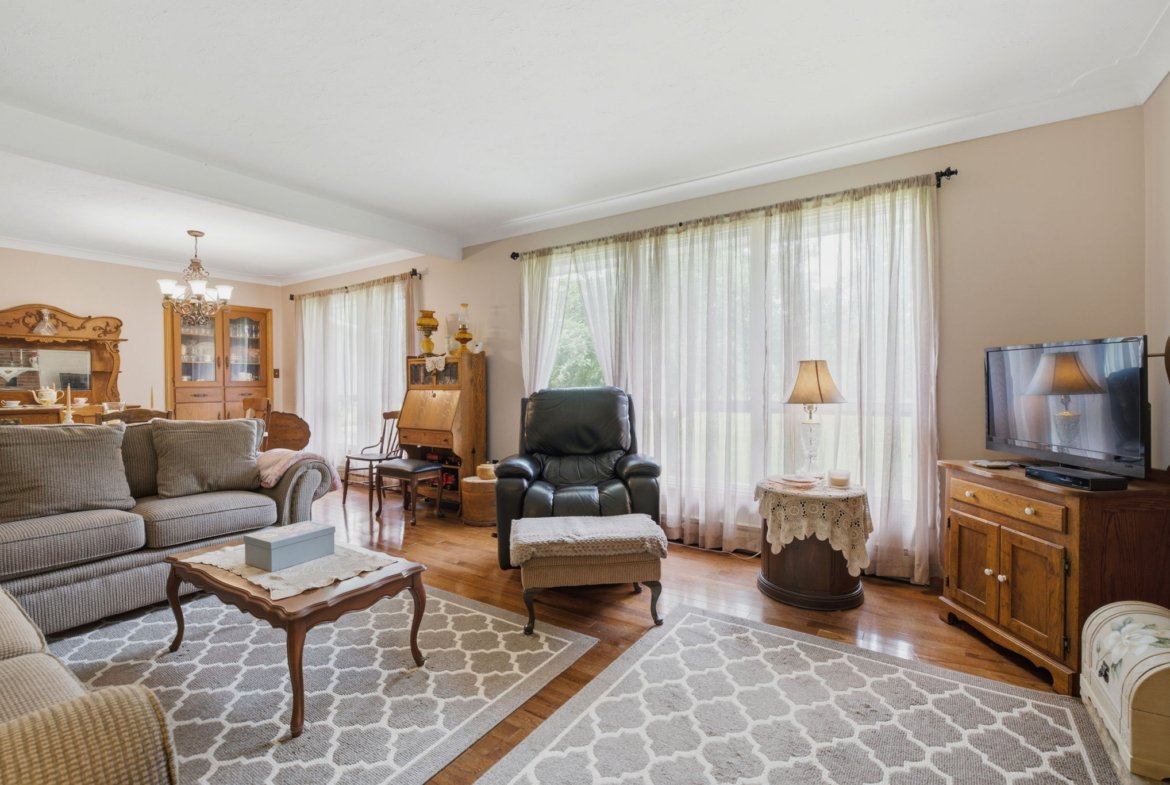 4325 White Road, Port Colborne