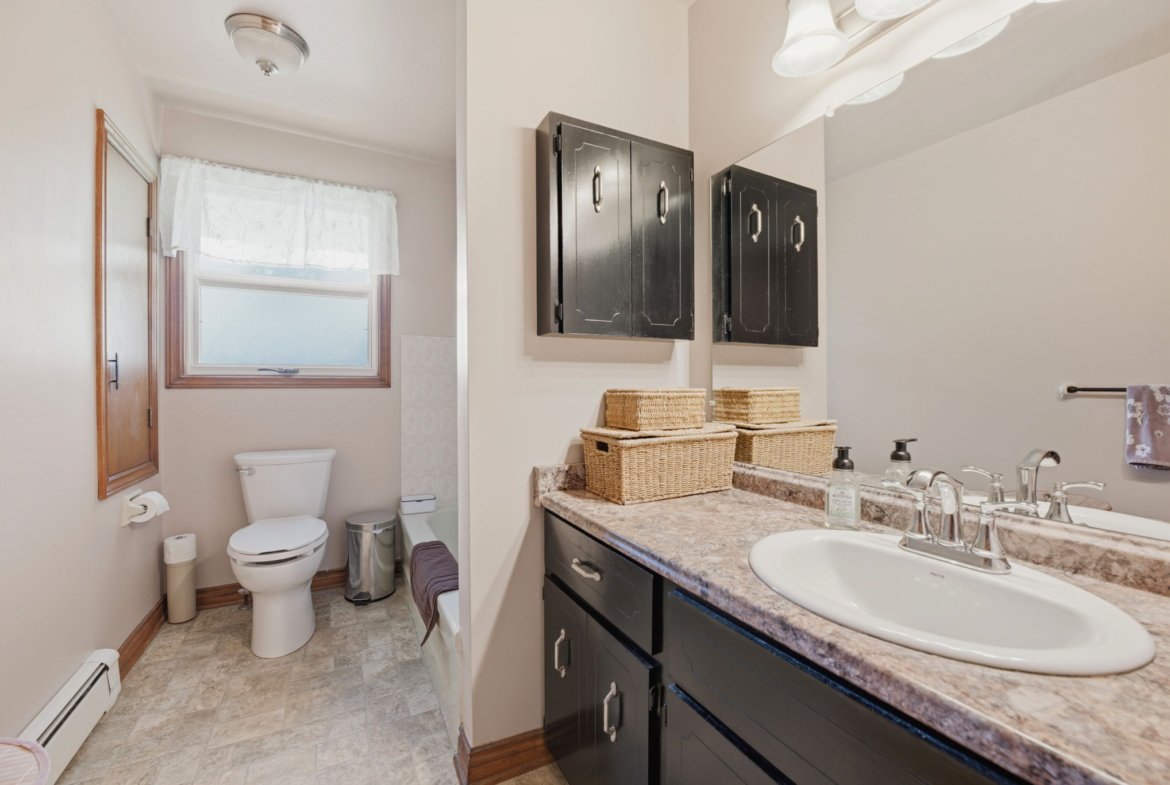 4325 White Road, Port Colborne