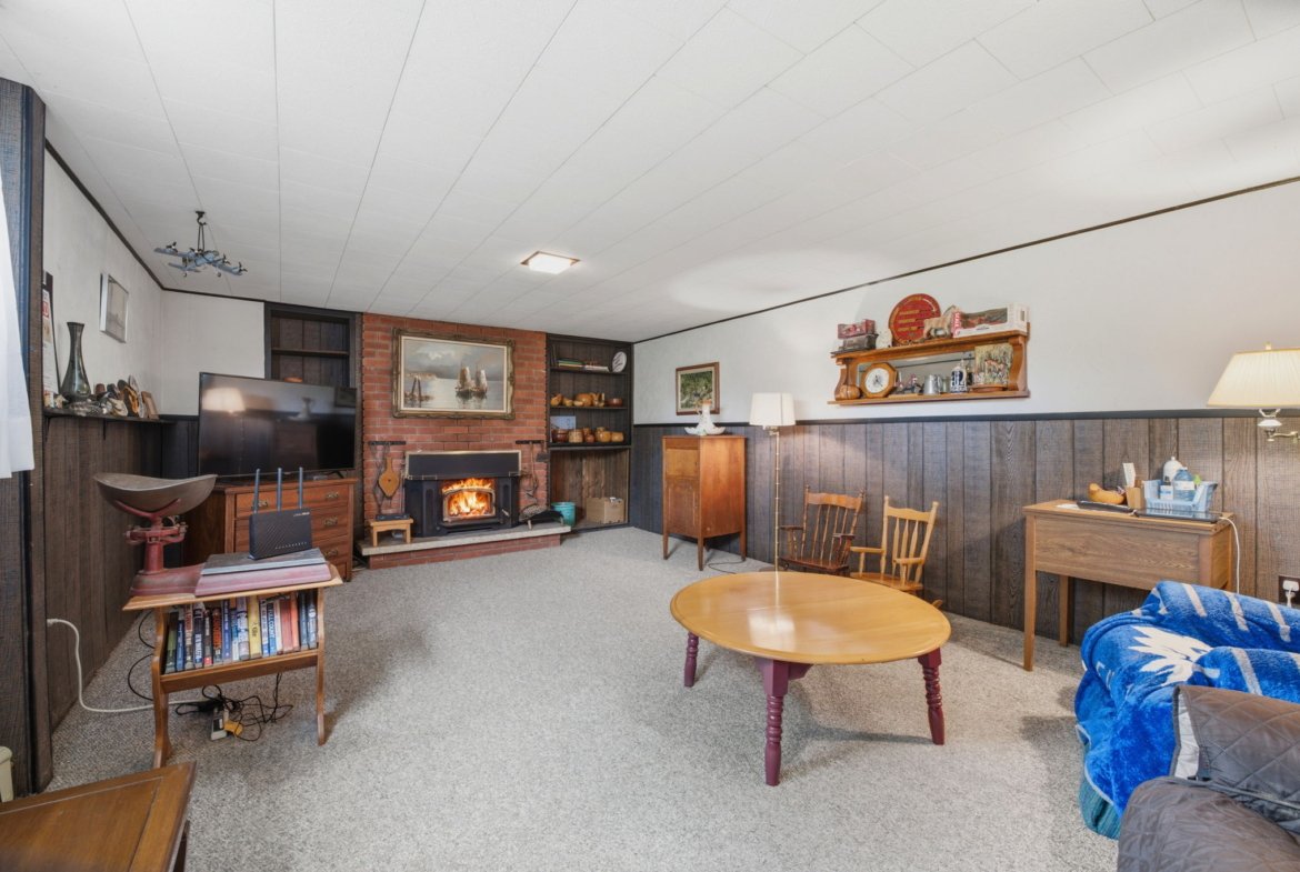 4325 White Road, Port Colborne