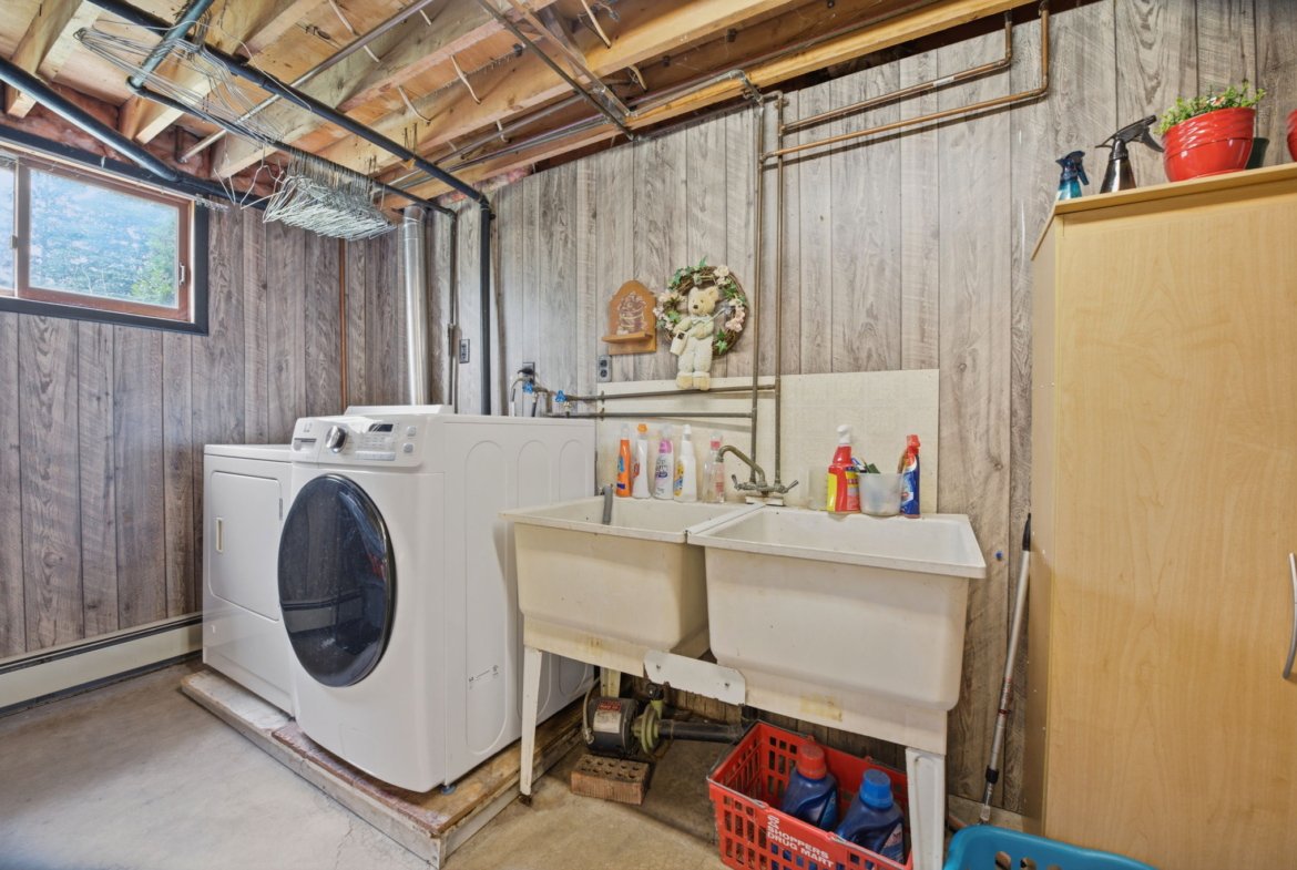 4325 White Road, Port Colborne