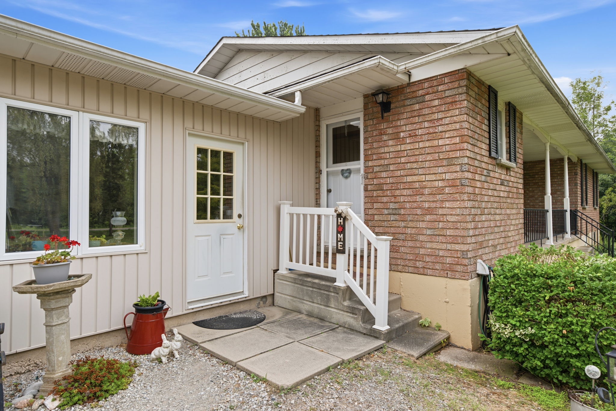 4325 White Road, Port Colborne